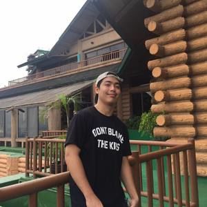 Meet your Posher, Thomas